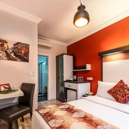 La Legende Hotel *